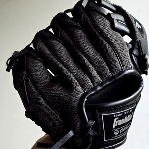 NWOT| Franklin Right Hand 8" Black Baseball Glove 22827